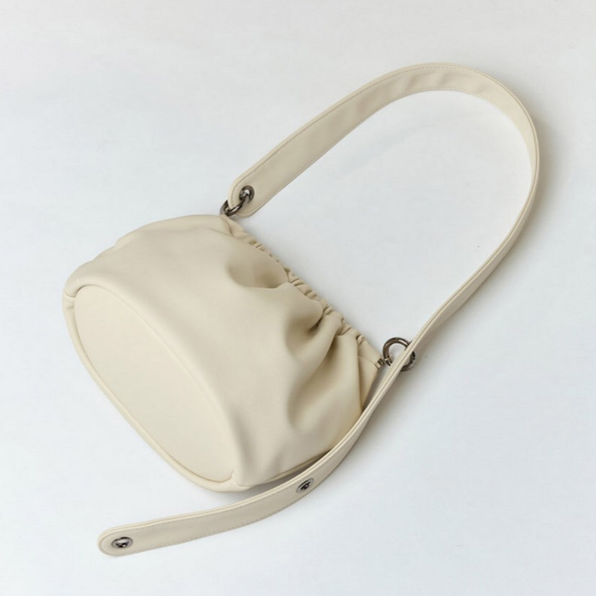 SAMO ONDOH egg Bag S - Cream Colour 20 degree shoulder cross bag / from Seoul, Korea
