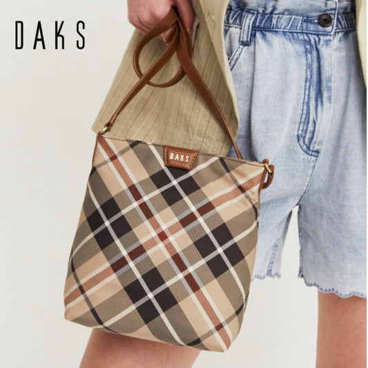 DAKS Brown Logo Embroidered Cross Bag Daily Mini Shoulder Bag Cowhide Color Lightweight Detachable Strap