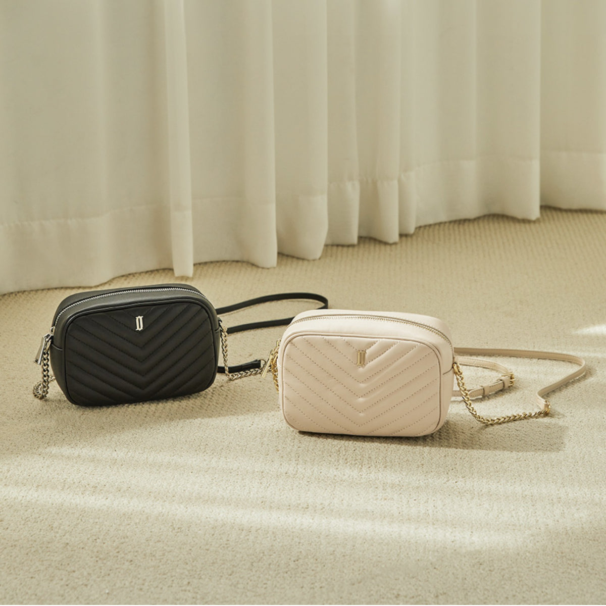 J.ESTINA RUBY SM Crossbody Shoulder Bag Ivory Lambskin Quilting Light Weight Bag / from Seoul, Korea