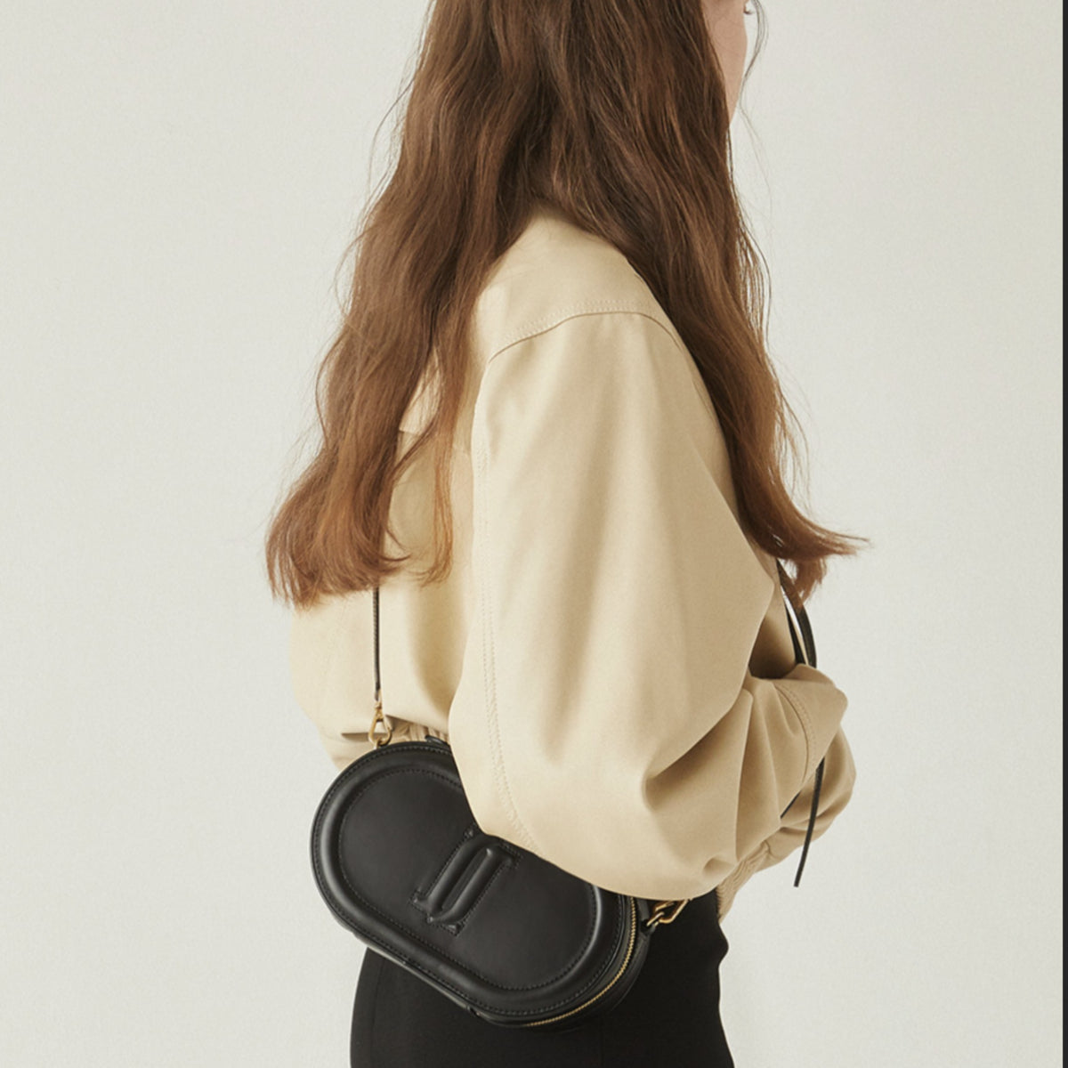 J.ESTINA EMMA SM Crossbody Bag Black Cowhide Box Type Shoulder Bag Tote Bag Minyoung Park's Pick