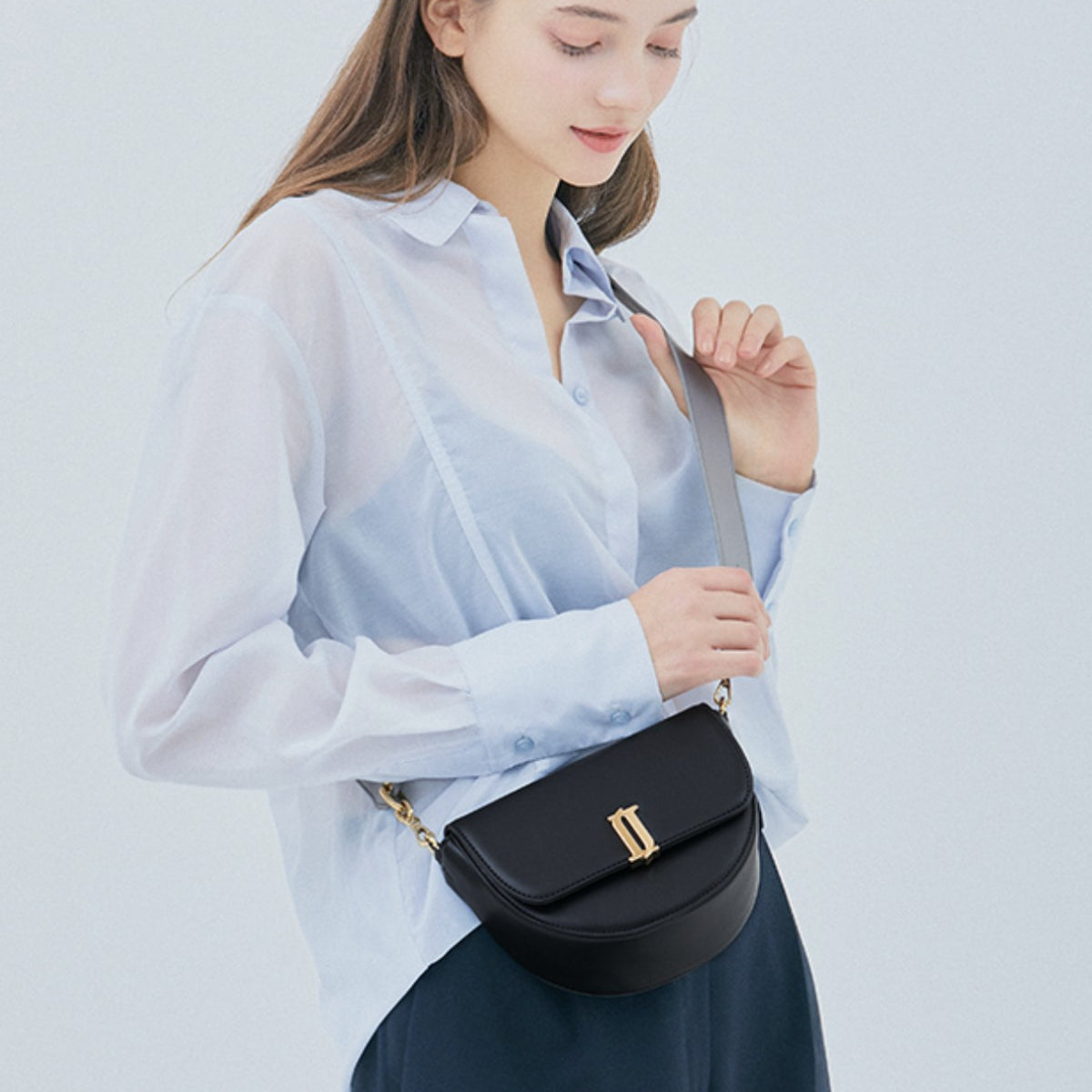 J.ESTINA JOELLE DEAR Mini Cross Bag Black Mini Saddle Bag Shoulder Bag Min-young Park's Bag from Seoul, Korea